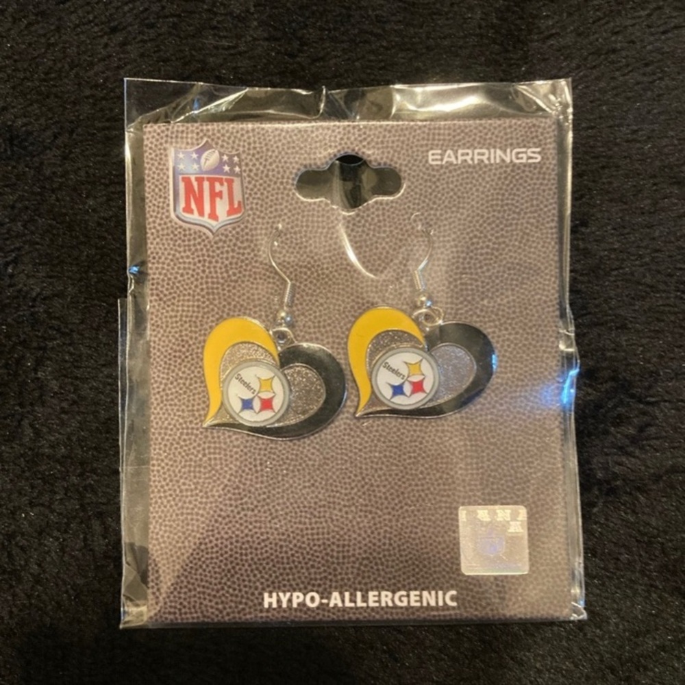 Pittsburgh Steelers heart earrings